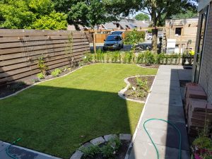 Peters hoveniersbedrijf uit Koudekerk aan den Rijn, het adres voor uw natuurlijke en diervriendelijke tuin