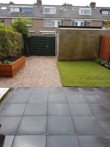 Peters hoveniersbedrijf uit Koudekerk aan den Rijn, het adres voor het aanleggen van uw nieuwe tuin