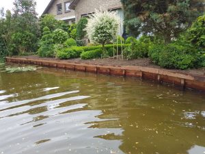 Peters hoveniersbedrijf uit Koudekerk aan den Rijn, het adres voor het maken voor uw tuinscheiding